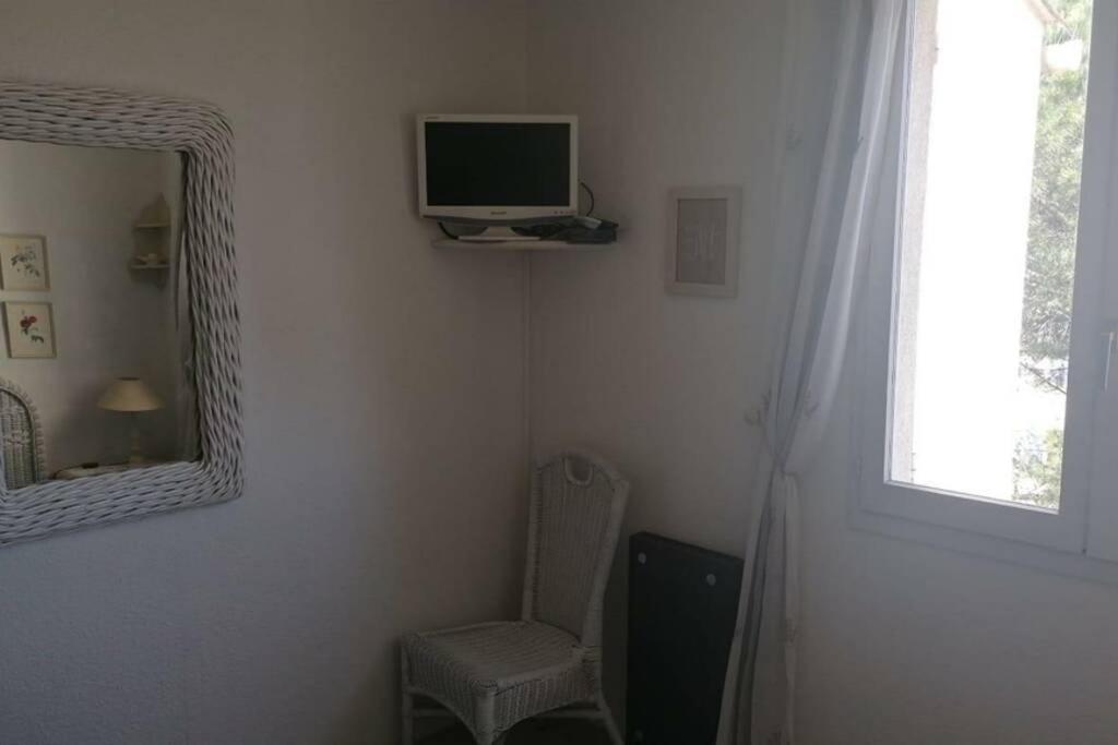 Appartement Tres Agreable Frejus Bagian luar foto